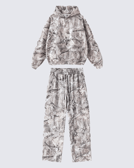Fleece-Lined Camouflage Print Straight-Leg Pants